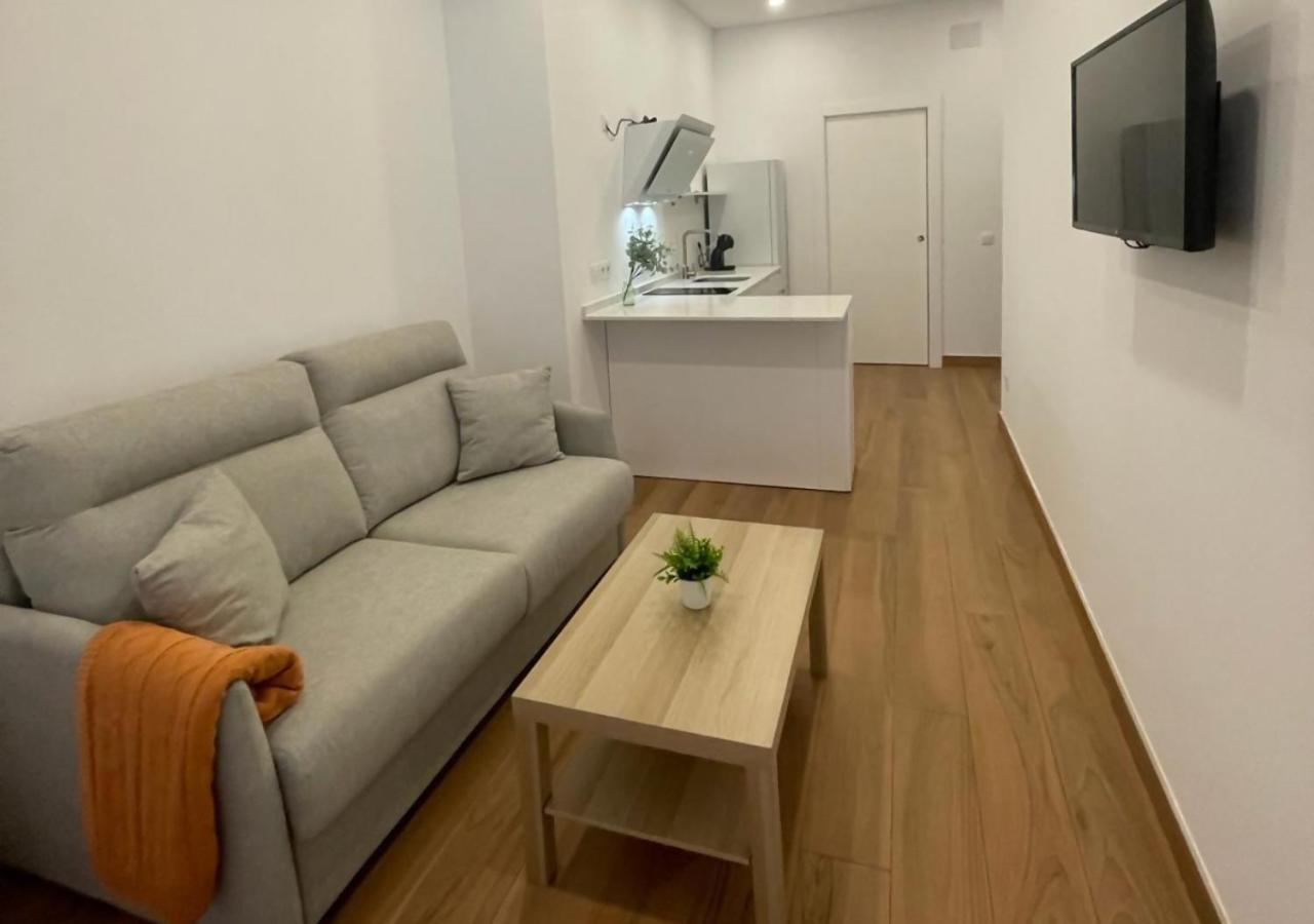 Global Suites Sevilla Bagian luar foto