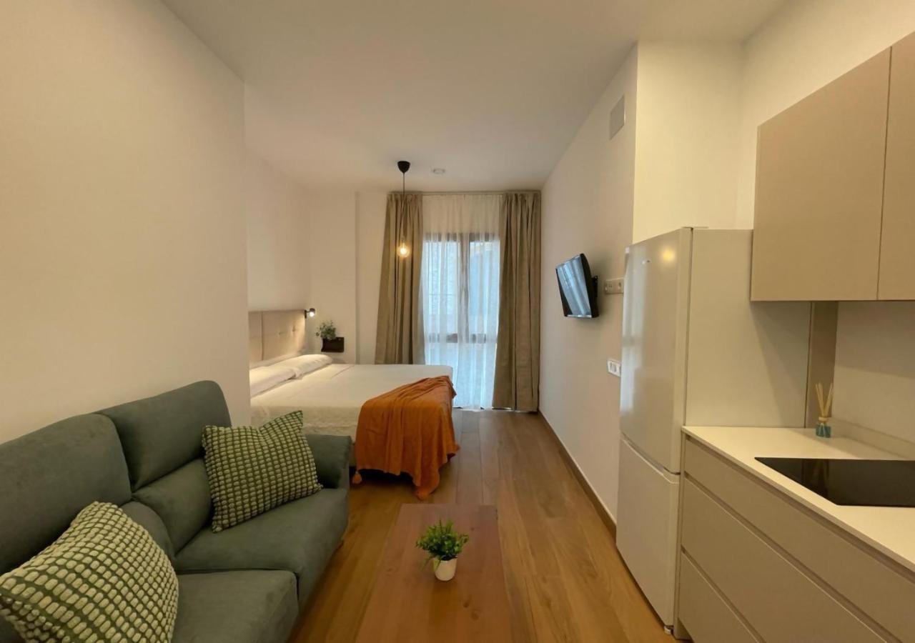 Global Suites Sevilla Bagian luar foto